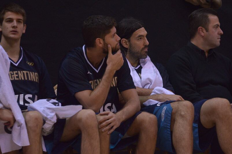 Brussino (Dallas), Garino (San Antonio) y Scola (Brooklyn), tres NBA en Córdoba. Foto: Lucio Casalla / ElDoce.tv. 