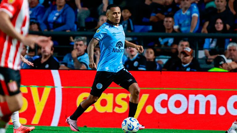 Bryan Reyna fue sometido a una insólita prenda por sus compañeros de Belgrano.