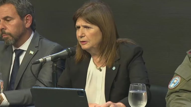 Bullrich monitoreó el operativo junto al presidente Milei.
