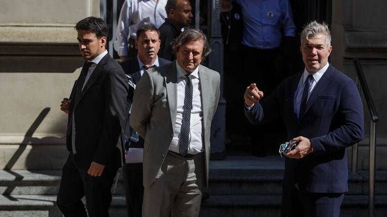 Burlando y su equipo recibirán un monto millonario de parte de los condenados.