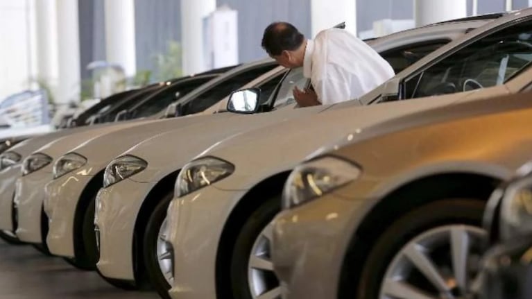 Buscan regular las cuotas de autoplanes