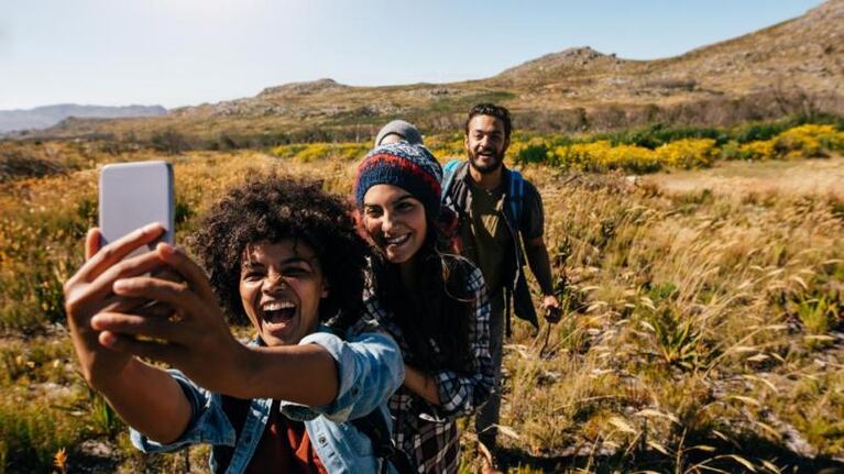 Buscan voluntarios para viajar por 45 mil pesos al mes