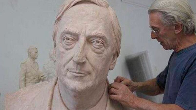 Busto del Presidente Nestor kirchner.