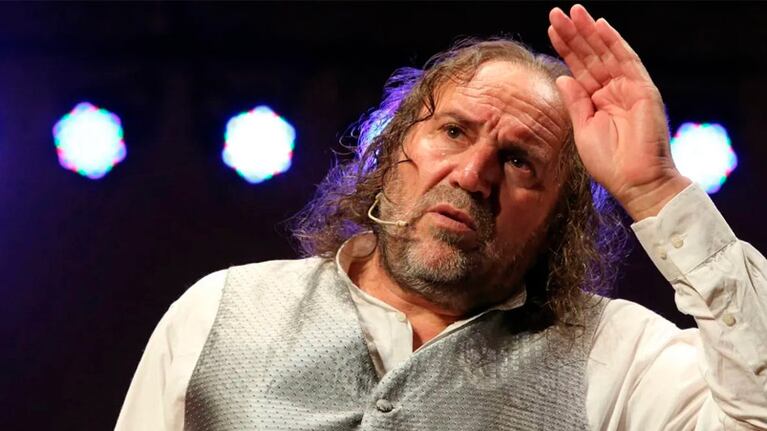 Cacho Garay se defendió al salir de la comisaría.