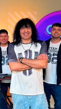 Cachumba palpitó “La Maldita Noche Negra” a puros clásicos