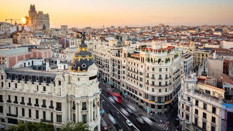 Cada vez son más las empresas españolas que contratan argentinos