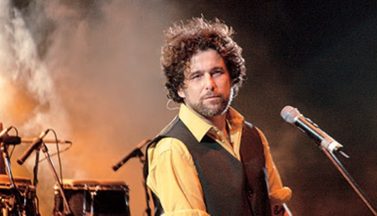 Calamaro en exclusiva con El Doce: perlas con La Mona, la “noche difícil” en La Falda y su visión del cuarteto