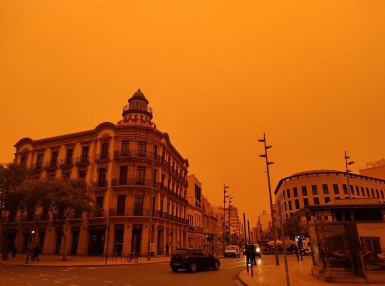 Calima: el fenómeno meteorológico que pintó de naranja el cielo español