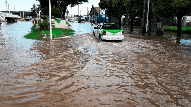 Calles anegadas en Bell Ville.