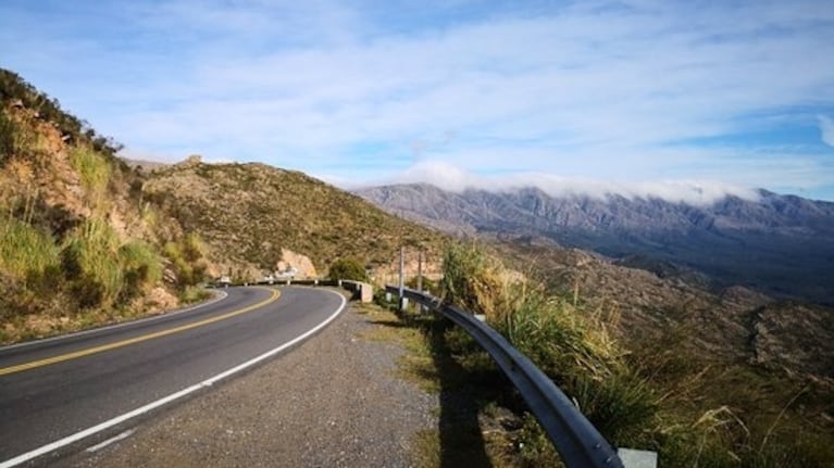 Calor, viento y advertencia por incendios en toda la provincia.