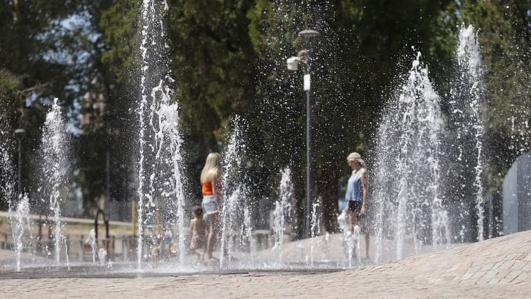 Calorón en Córdoba en la previa de la ola.