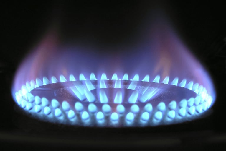 Cambios en los subsidios de gas natural para zonas frías: cómo se accede al beneficio y a quiénes alcanza