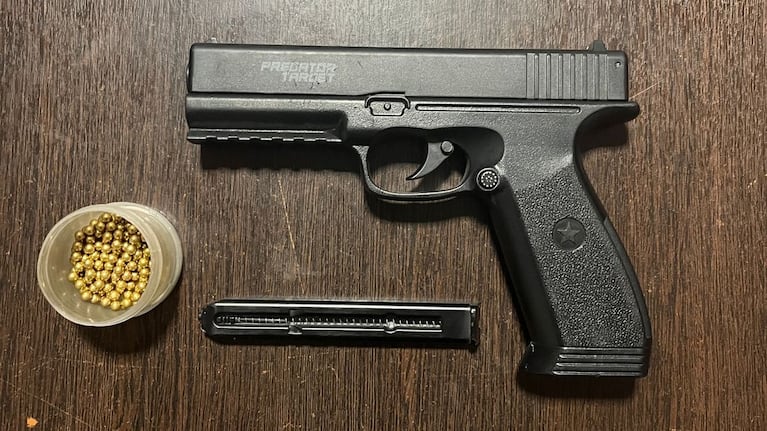 Camionero le disparó a otro porque le hizo juego de luces en una ruta de Córdoba: fue detenido