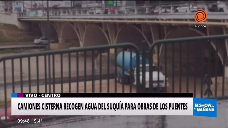 Camiones cisternas recogen agua del Suquía
