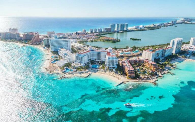 Cancún lanza promociones 2x1 para atraer a turistas cuando termine la cuarentena