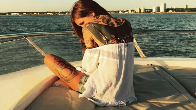 Candelaria Tinelli y sus particulares tatuajes. 