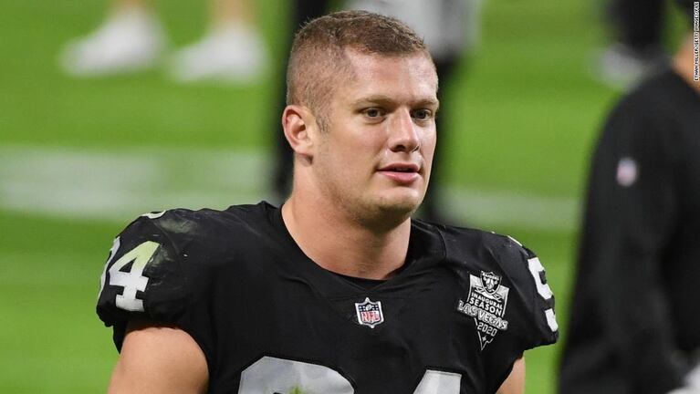 Carl Nassib, el primer jugador de fútbol americano activo que confesó su homosexualidad en público