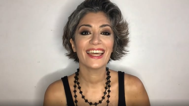 Carla Conte sorprendió con un cambio de look.