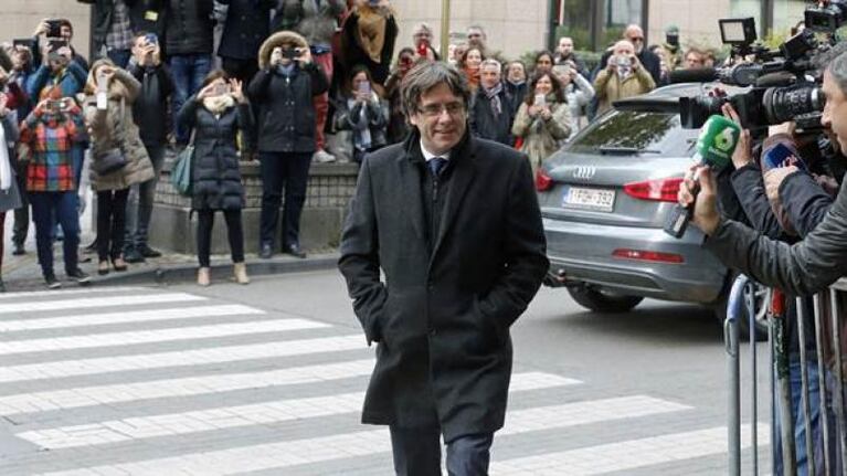 Carles Puigdemont se entregó a la policía en Bélgica