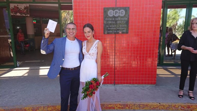 Carli Jiménez se casó por civil: ¡Vivan los novios!