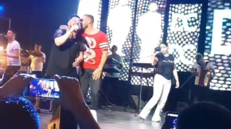 Carlitos Tevez bailó con Damián Córdoba en el Gran Rex