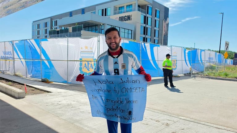 Carlos, el colombiano más hincha de la Selección argentina.
