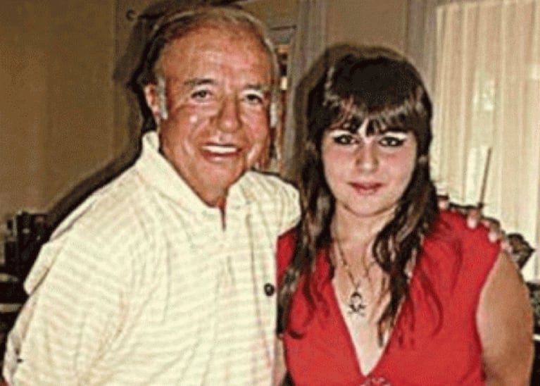 Carlos Menem, defenestrado por su nieta