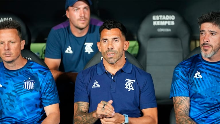 Carlos Tevez dejó de ser DT de Talleres.