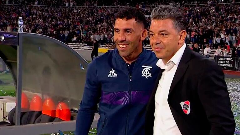 Carlos Tevez y Marcelo Gallardo mantienen una muy buena relación más allá de la rivalidad deportiva.