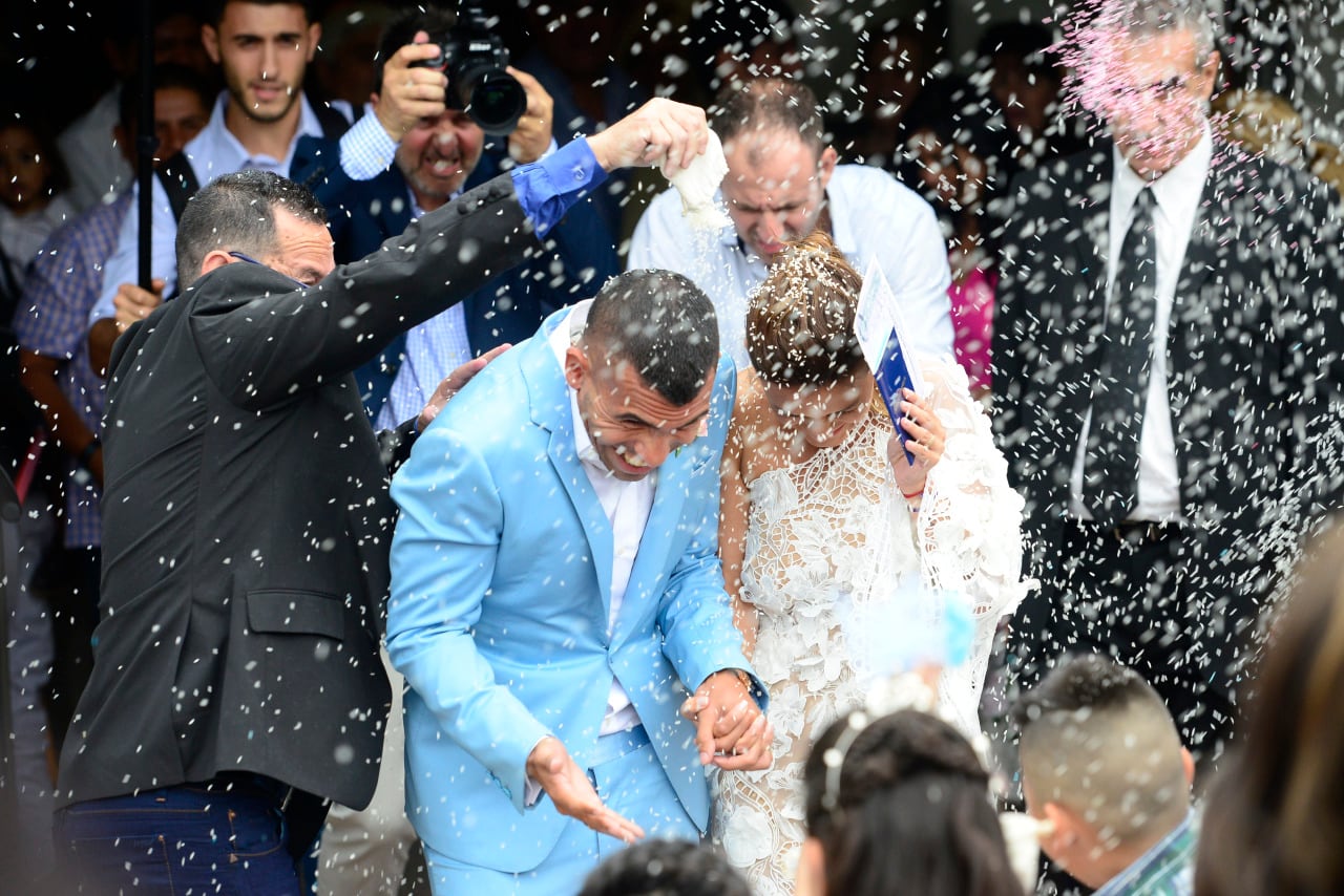 Carlos y Vanesa Tevez ya son marido y mujer. Foto: Clarín.