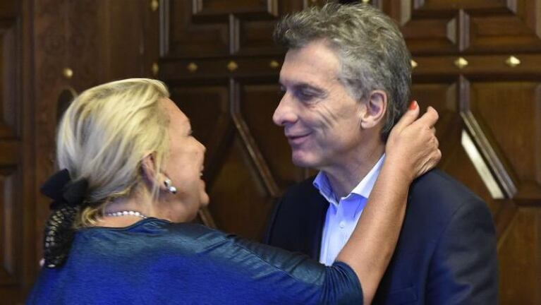 Carrio: "Macri no puede cometer más errores"