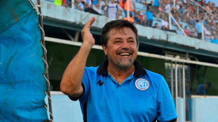 Caruso aseguró que no le parece lógico cobrar el sueldo si no trabaja.