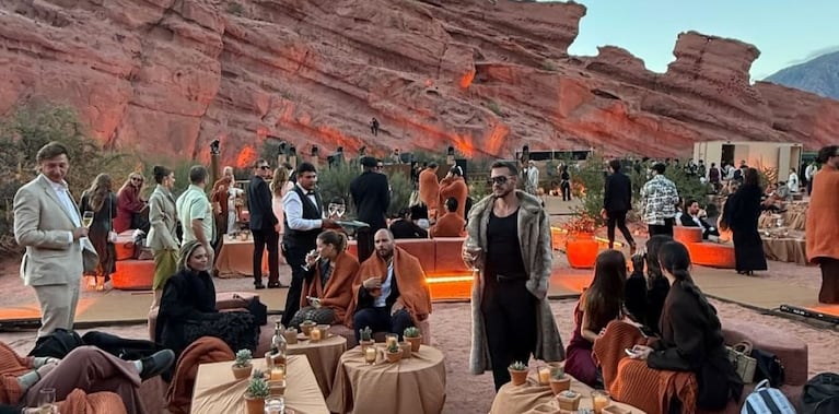 Casamiento en la Quebrada de las Conchas