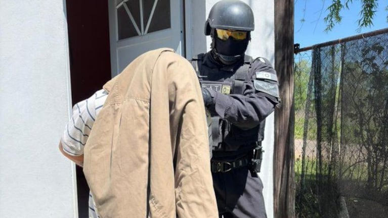 Cayeron los últimos tres miembros de una banda narco del este cordobés: había droga y un arma