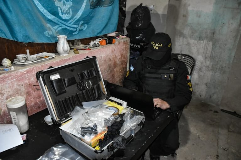 Cayó banda narco que operaba en asentamientos de difícil acceso: eran dos jefes y cinco empleados