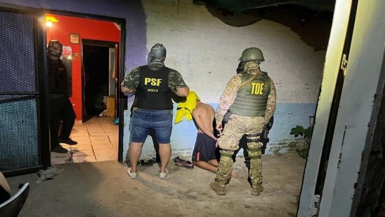 Cayó el narco de la máscara que amenazó a vecinos de Rosario