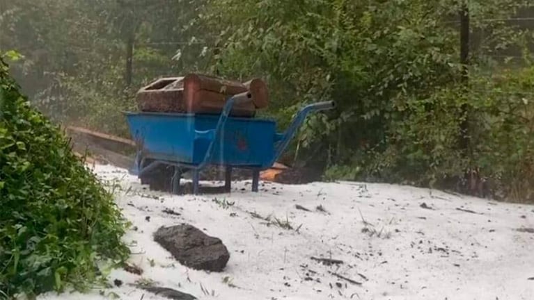 Cayó granizo en Traslasierra y cubrió el camino de las Altas Cumbres