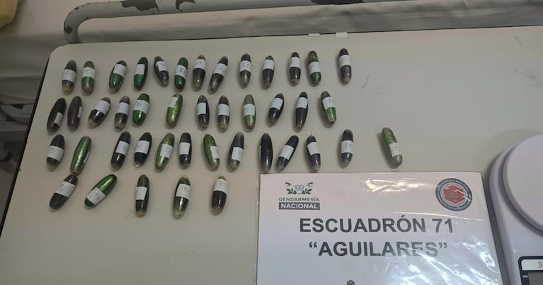 Cayó una pareja de “mulas” que cruzaba el país en colectivo con cápsulas de cocaína ingeridas
