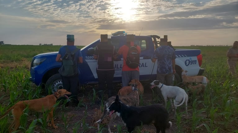 Cazaban con perros en San Basilio y fueron detenidos.