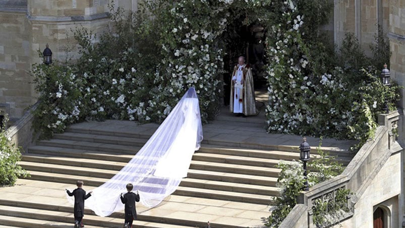 Celebridades, mucho público y glamour en las inmediaciones del castillo de Windsor.