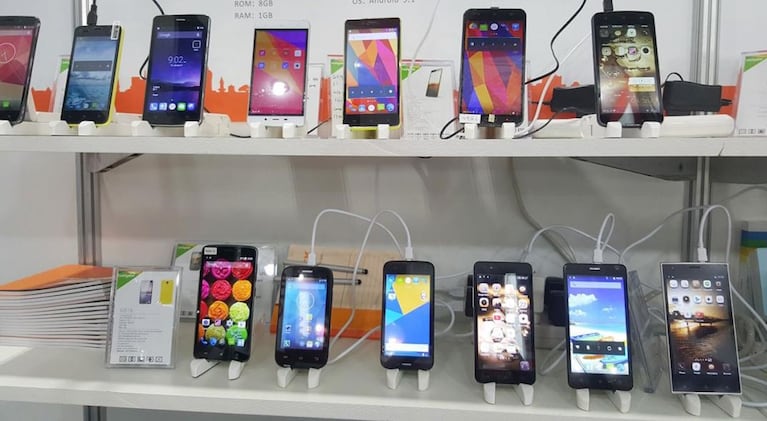 Celulares: lo más pedido por los niños para Navidad.