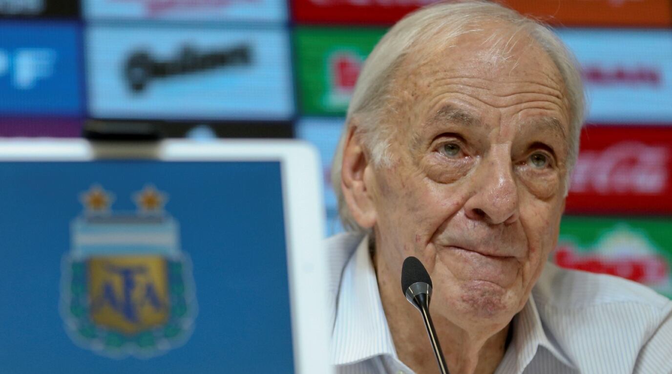 César Luis Menotti falleció a los 85 años. (EFE)