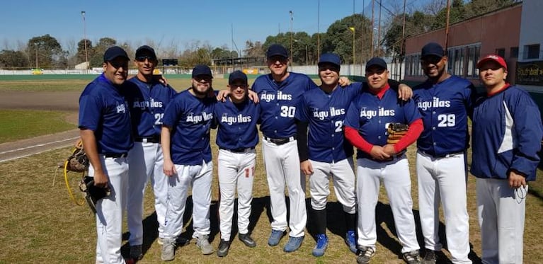 Chamo Ramírez, entre la LBC y el béisbol