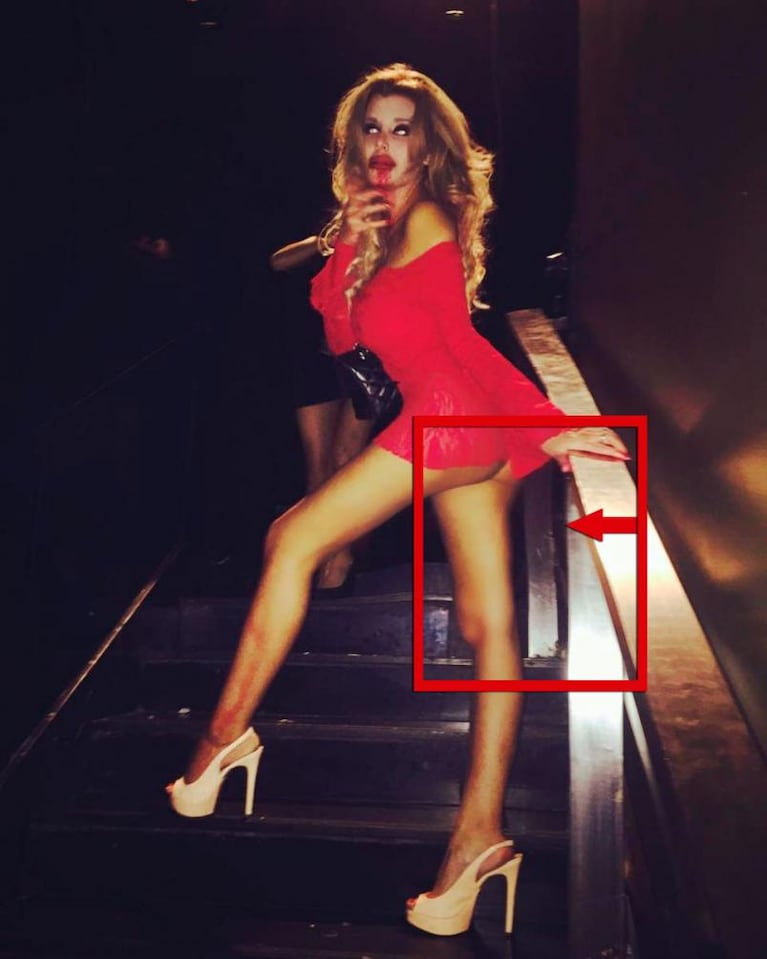 Charlotte Caniggia: Halloween hot y exceso de Photoshop