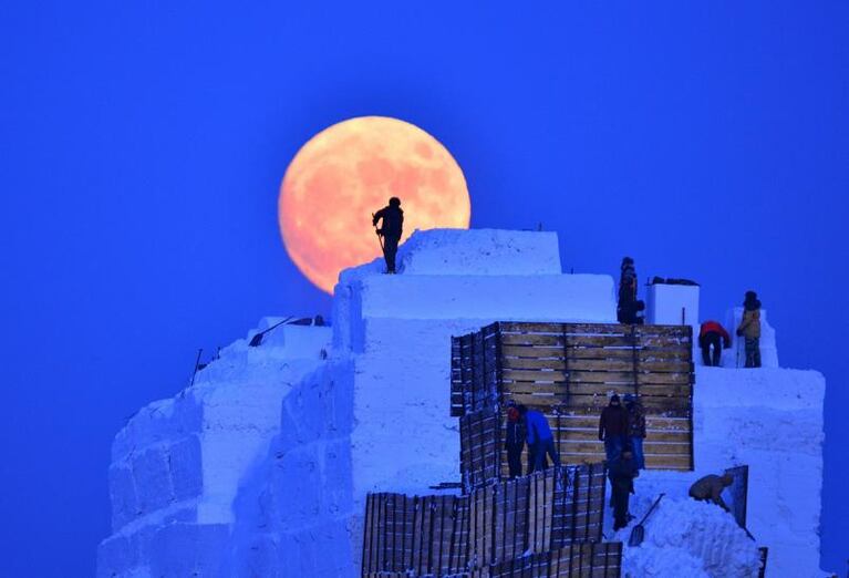 China deslumbró al mundo con los palacios de hielo