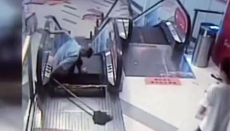 China: otro accidente con una escalera mecánica