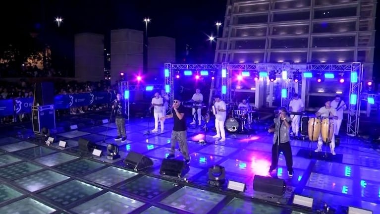 Chipote presentó su nuevo videoclip grabado en Plaza España.