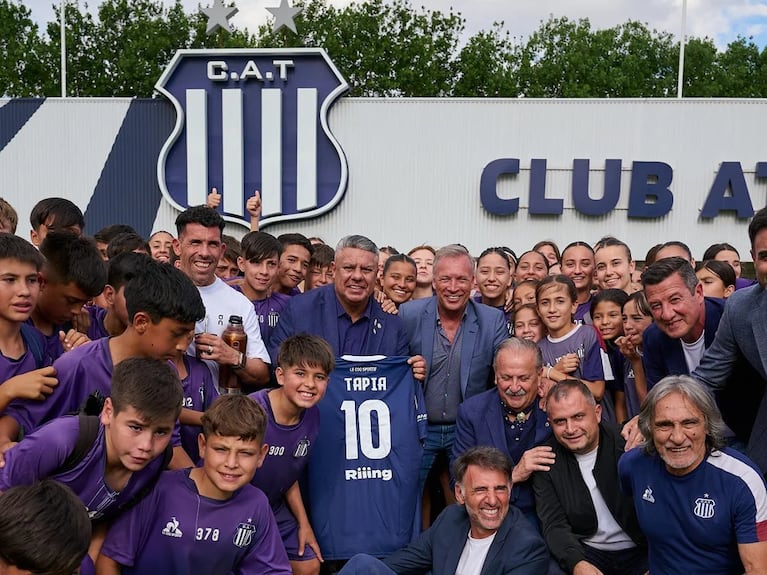 Chiqui Tapia y Andrés Fassi pusieron fin a las tensiones: el reencuentro en la Boutique de Talleres