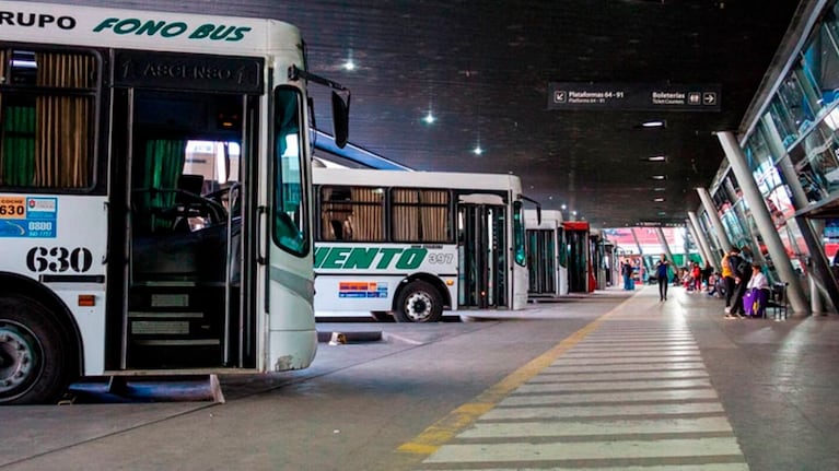 Choferes de interurbanos amenazan con un paro de cara al Día de la Primavera.