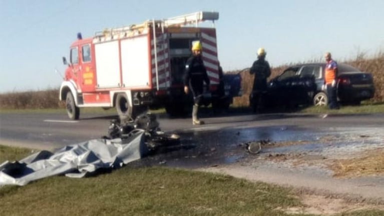 Choque e incendio en la ruta 158: murió un motociclista